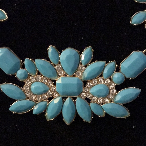 Gold & Turquoise Statement Necklace - Picture 2 of 4